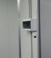 AD-750 в контейнере с АВР